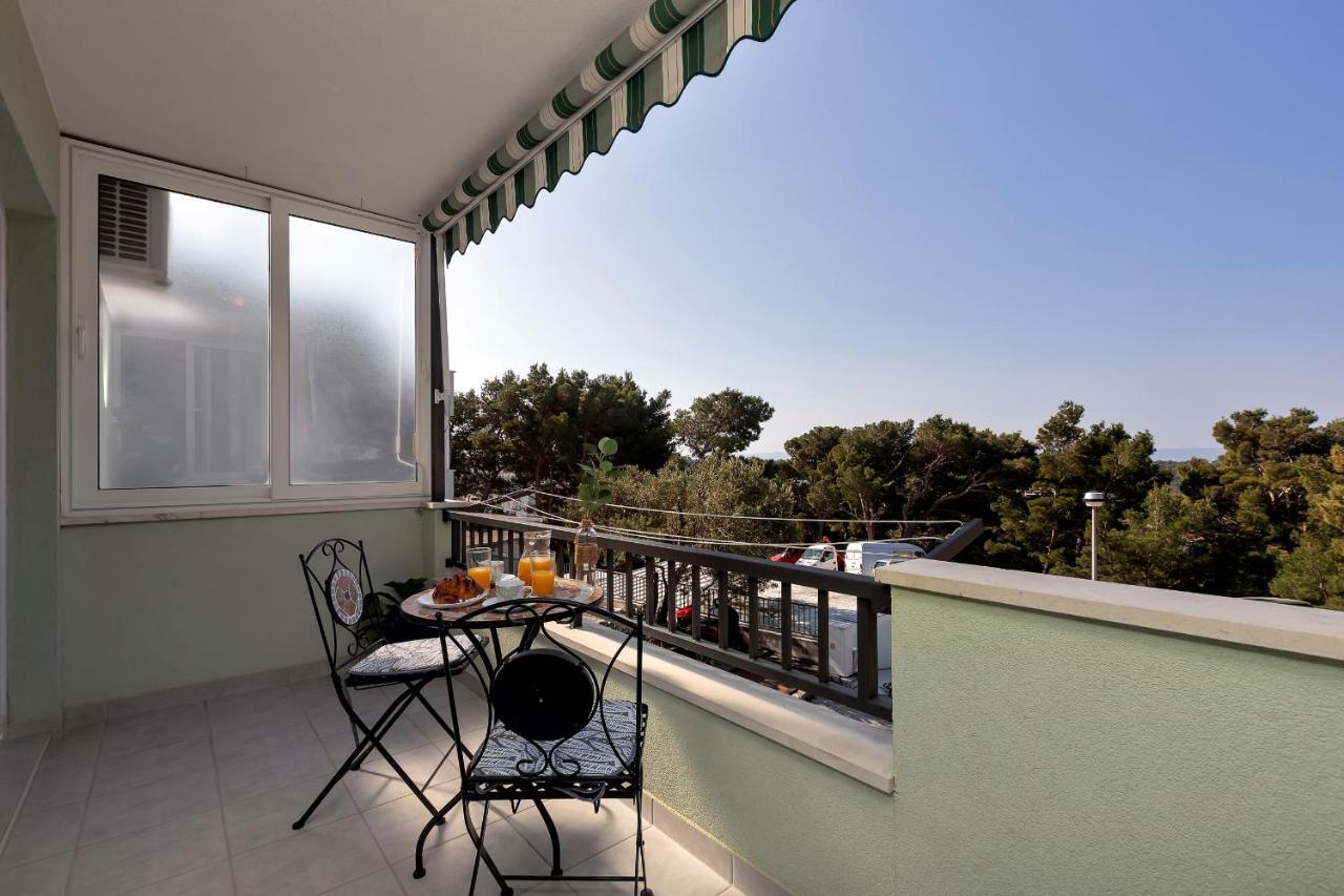 Apartment Pine Fine With Free Parking Makarska Kültér fotó