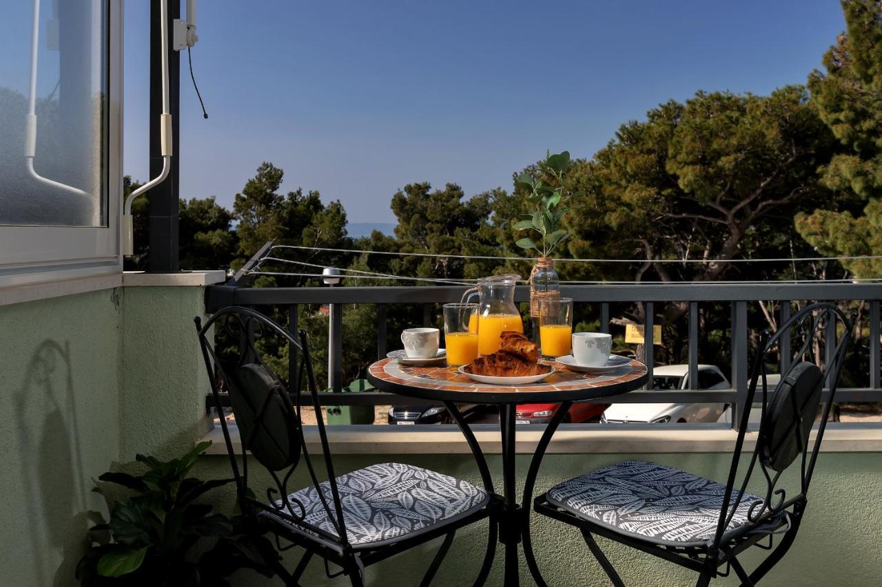 Apartment Pine Fine With Free Parking Makarska Kültér fotó
